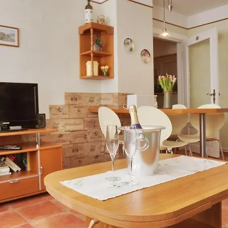 Apartment Ferienwohnung Luv&lee Sagard